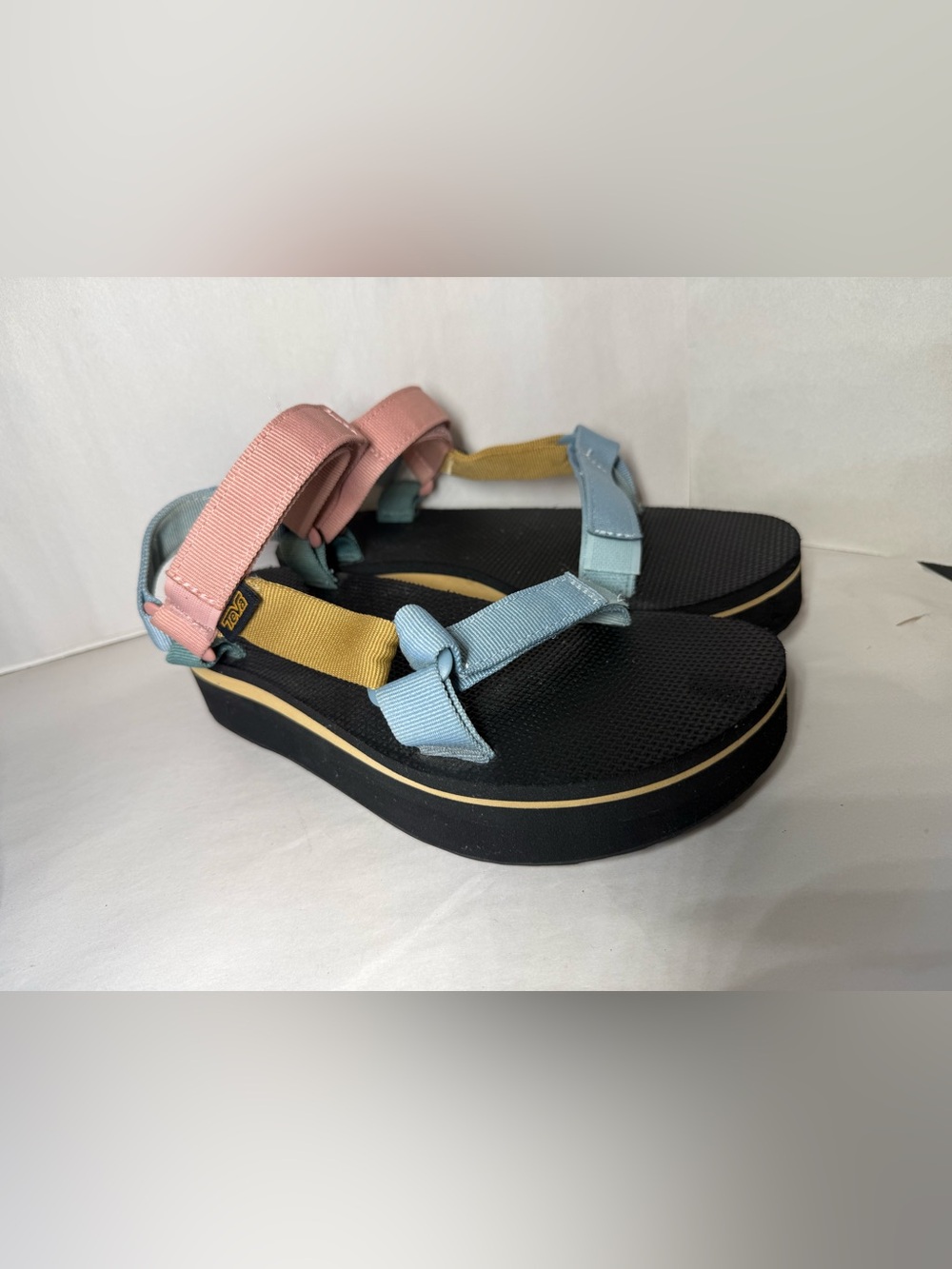 TEVA Sherbet Multi flatform Universal Platform Sandals Hiking Women's‎ Size 8